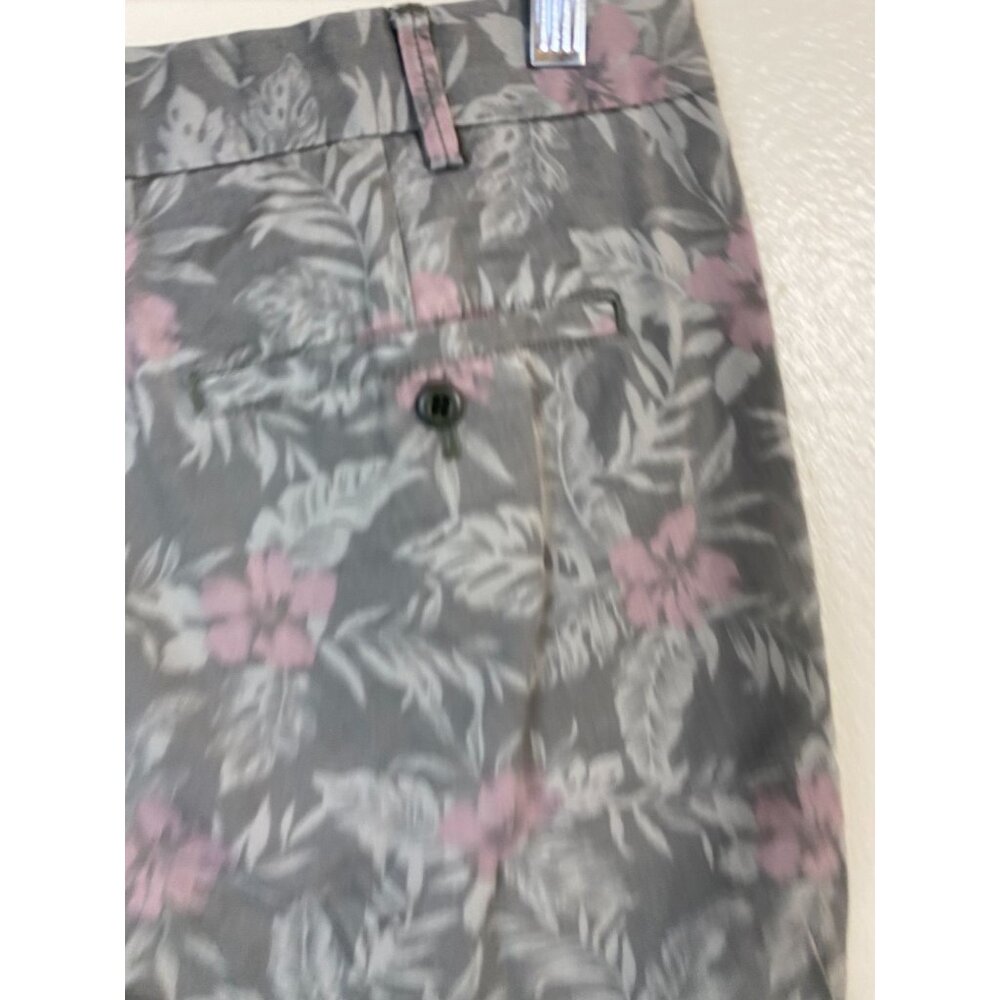 UNIQLO Floral Mens Chino Shorts size XL Hawaiian Vacation Casual Cruise Resort - Picture 12 of 16